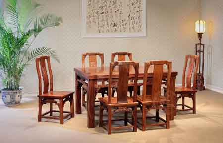 王士豐紅木：醉心精雕，極致工藝詮釋新時(shí)代“工匠精神”