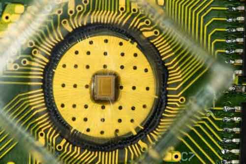 IBM研發(fā)世界首個(gè)人造神經(jīng)元 能模擬大腦工作方式