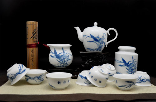 陶瓷企業(yè)順利轉(zhuǎn)型需順應時勢及時調(diào)整戰(zhàn)略部署
