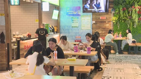 商業(yè)管理：踐行誠信服務(wù)理念 發(fā)揮放心消費(fèi)示范引領(lǐng)作用