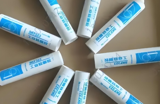 硅酮膠在老舊門窗翻新中的3個關(guān)鍵用法，別再浪費(fèi)錢請師傅了
